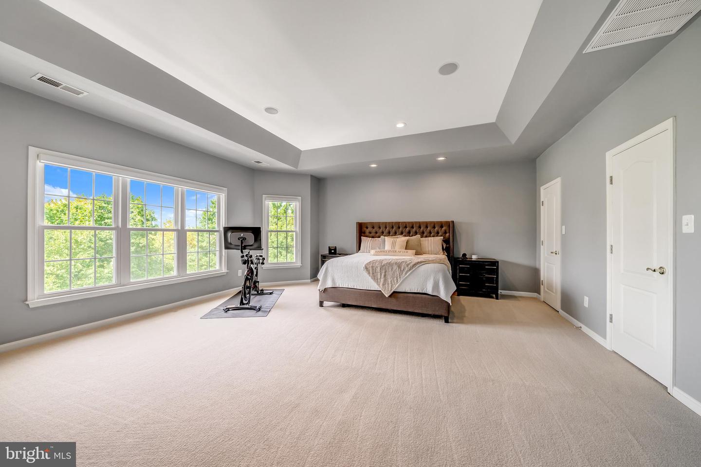 43688 LEES MILL SQ, LEESBURG, Virginia 20176, 5 Bedrooms Bedrooms, ,4 BathroomsBathrooms,Residential,For sale,43688 LEES MILL SQ,VALO2097212 MLS # VALO2097212