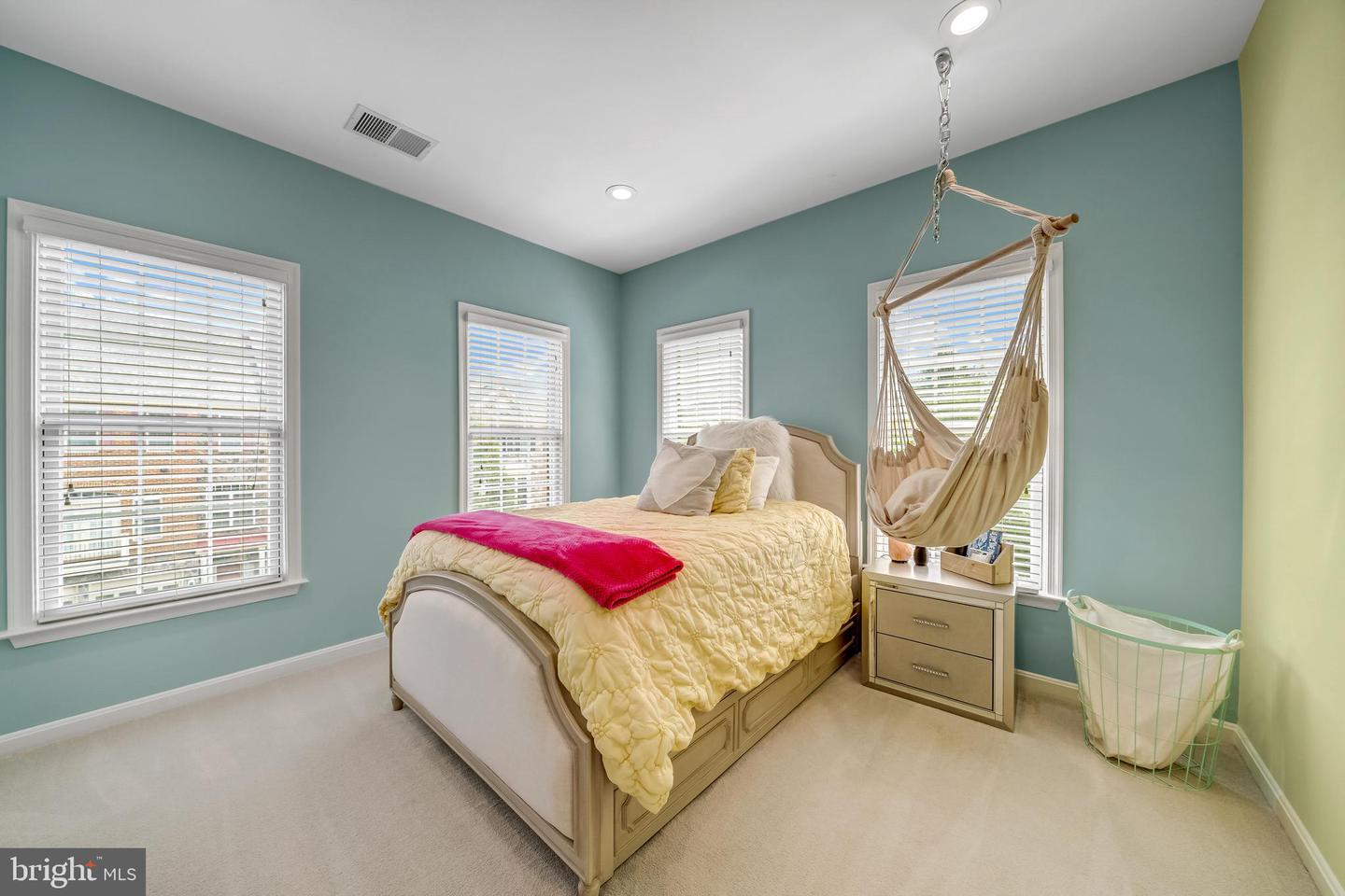 43688 LEES MILL SQ, LEESBURG, Virginia 20176, 5 Bedrooms Bedrooms, ,4 BathroomsBathrooms,Residential,For sale,43688 LEES MILL SQ,VALO2097212 MLS # VALO2097212