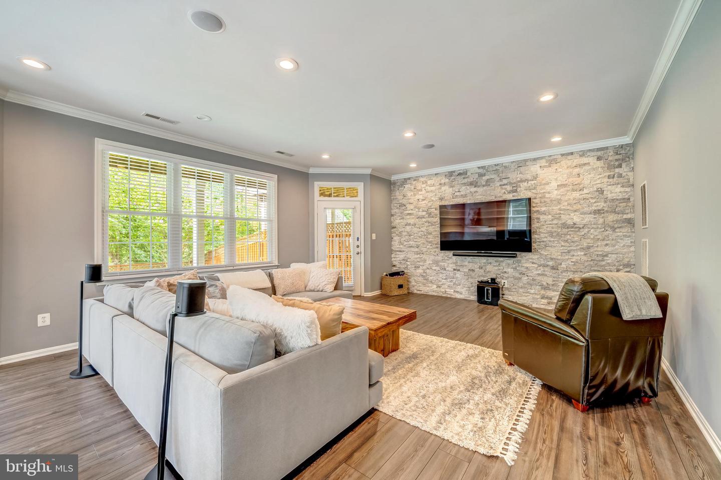43688 LEES MILL SQ, LEESBURG, Virginia 20176, 5 Bedrooms Bedrooms, ,4 BathroomsBathrooms,Residential,For sale,43688 LEES MILL SQ,VALO2097212 MLS # VALO2097212