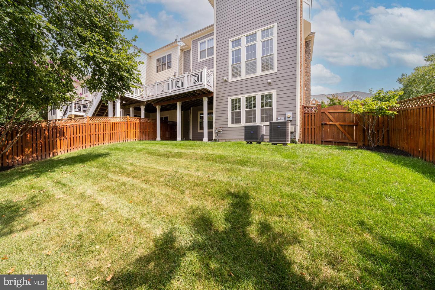 43688 LEES MILL SQ, LEESBURG, Virginia 20176, 5 Bedrooms Bedrooms, ,4 BathroomsBathrooms,Residential,For sale,43688 LEES MILL SQ,VALO2097212 MLS # VALO2097212