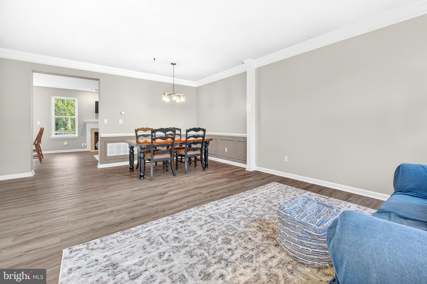 43877 SANDBURG SQ, ASHBURN, Virginia 20147, 3 Bedrooms Bedrooms, ,2 BathroomsBathrooms,Residential,For sale,43877 SANDBURG SQ,VALO2097792 MLS # VALO2097792