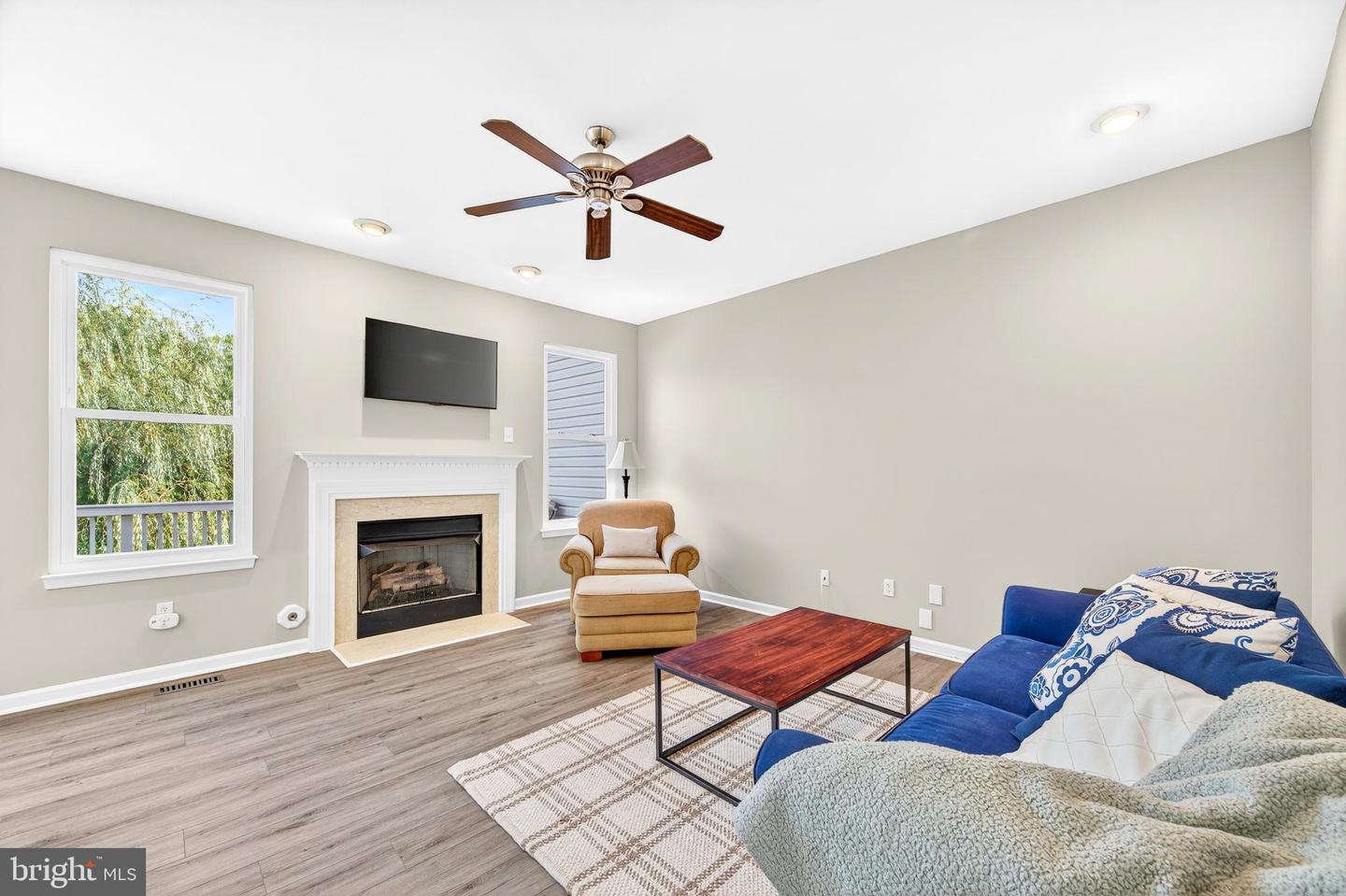 43877 SANDBURG SQ, ASHBURN, Virginia 20147, 3 Bedrooms Bedrooms, ,2 BathroomsBathrooms,Residential,For sale,43877 SANDBURG SQ,VALO2097792 MLS # VALO2097792