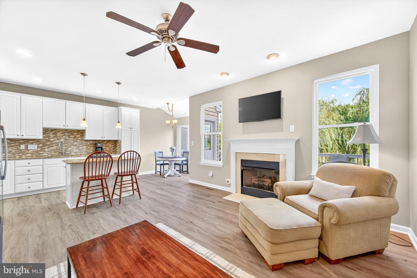 43877 SANDBURG SQ, ASHBURN, Virginia 20147, 3 Bedrooms Bedrooms, ,2 BathroomsBathrooms,Residential,For sale,43877 SANDBURG SQ,VALO2097792 MLS # VALO2097792
