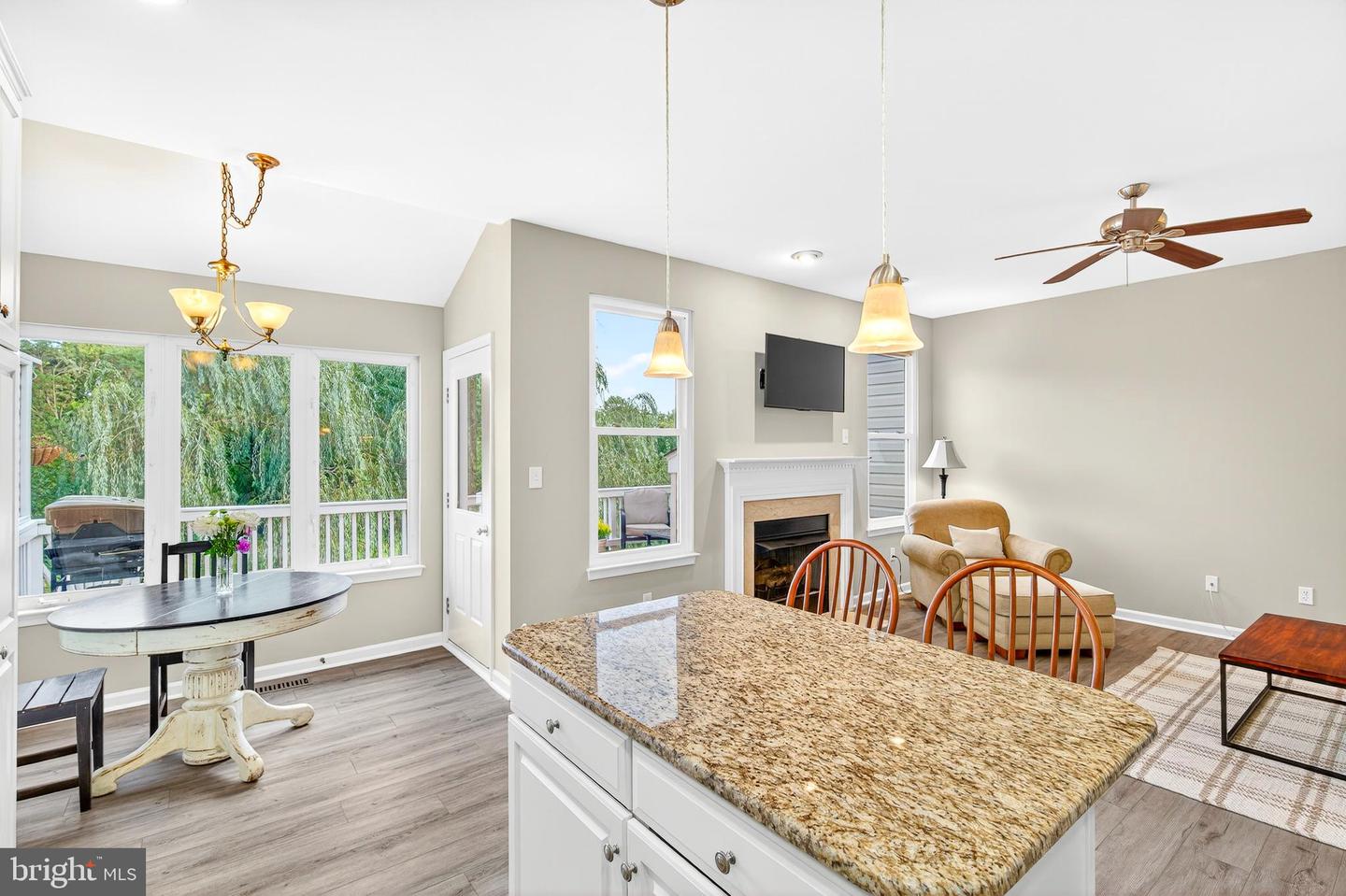 43877 SANDBURG SQ, ASHBURN, Virginia 20147, 3 Bedrooms Bedrooms, ,2 BathroomsBathrooms,Residential,For sale,43877 SANDBURG SQ,VALO2097792 MLS # VALO2097792