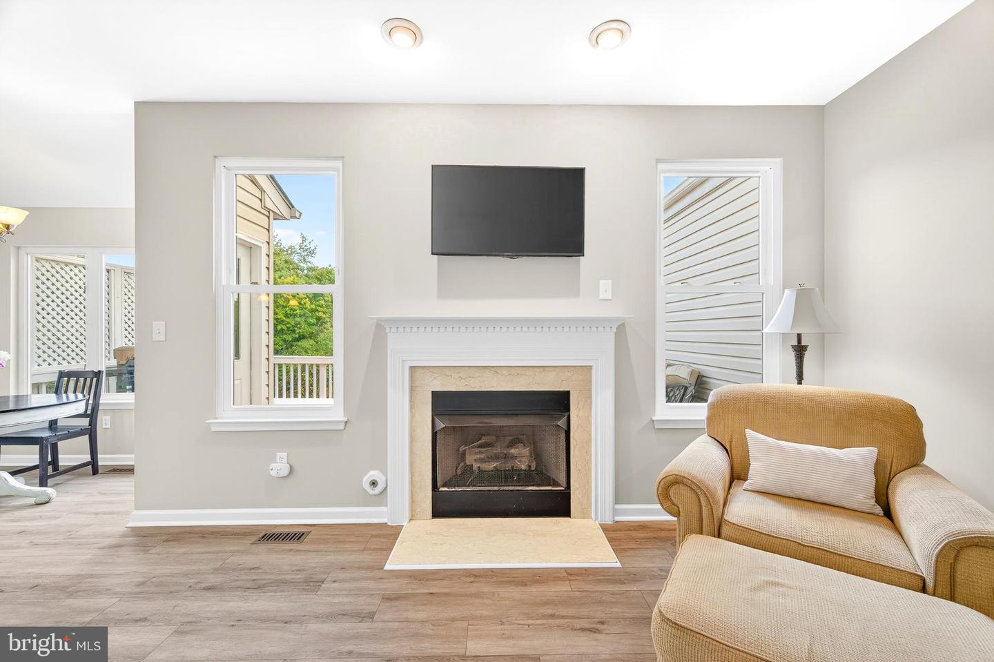 43877 SANDBURG SQ, ASHBURN, Virginia 20147, 3 Bedrooms Bedrooms, ,2 BathroomsBathrooms,Residential,For sale,43877 SANDBURG SQ,VALO2097792 MLS # VALO2097792