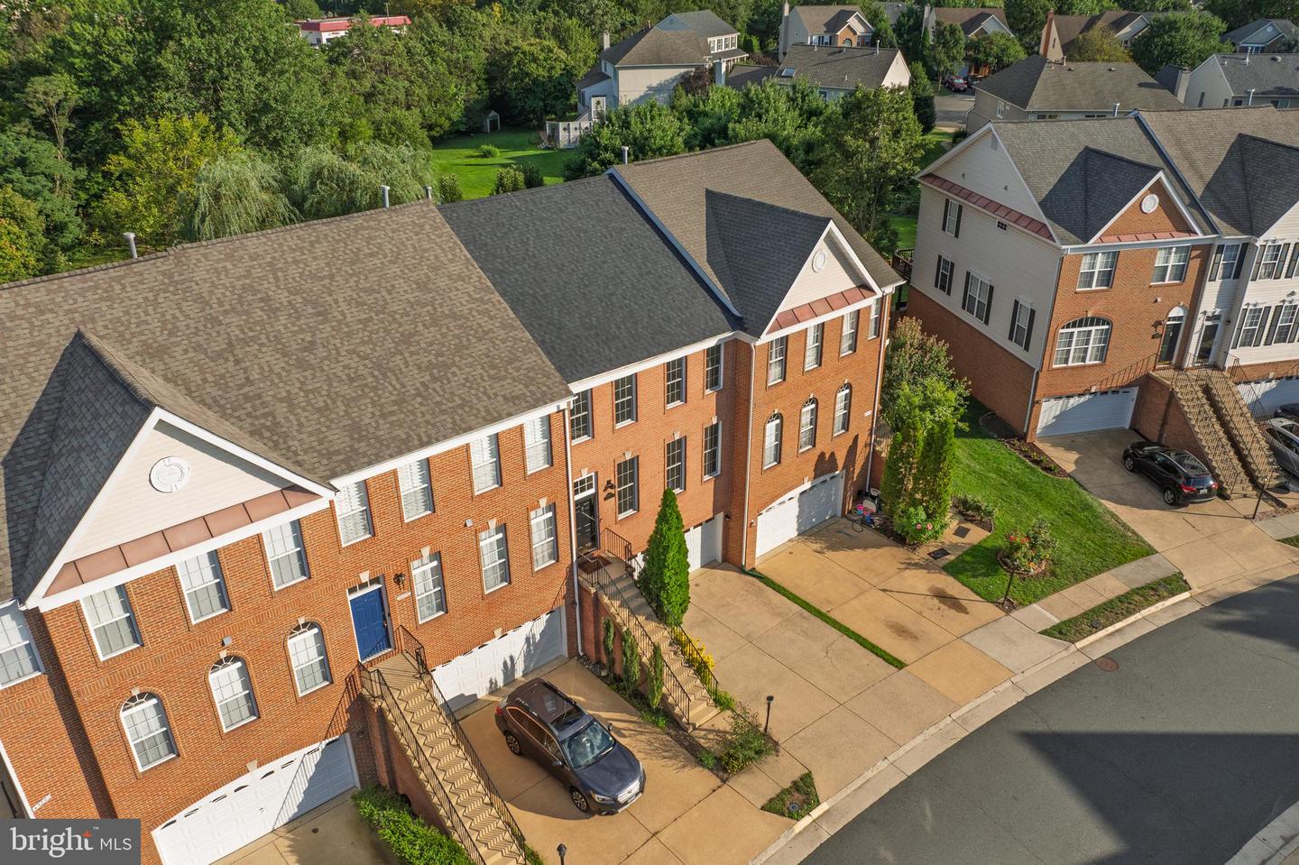 43877 SANDBURG SQ, ASHBURN, Virginia 20147, 3 Bedrooms Bedrooms, ,2 BathroomsBathrooms,Residential,For sale,43877 SANDBURG SQ,VALO2097792 MLS # VALO2097792