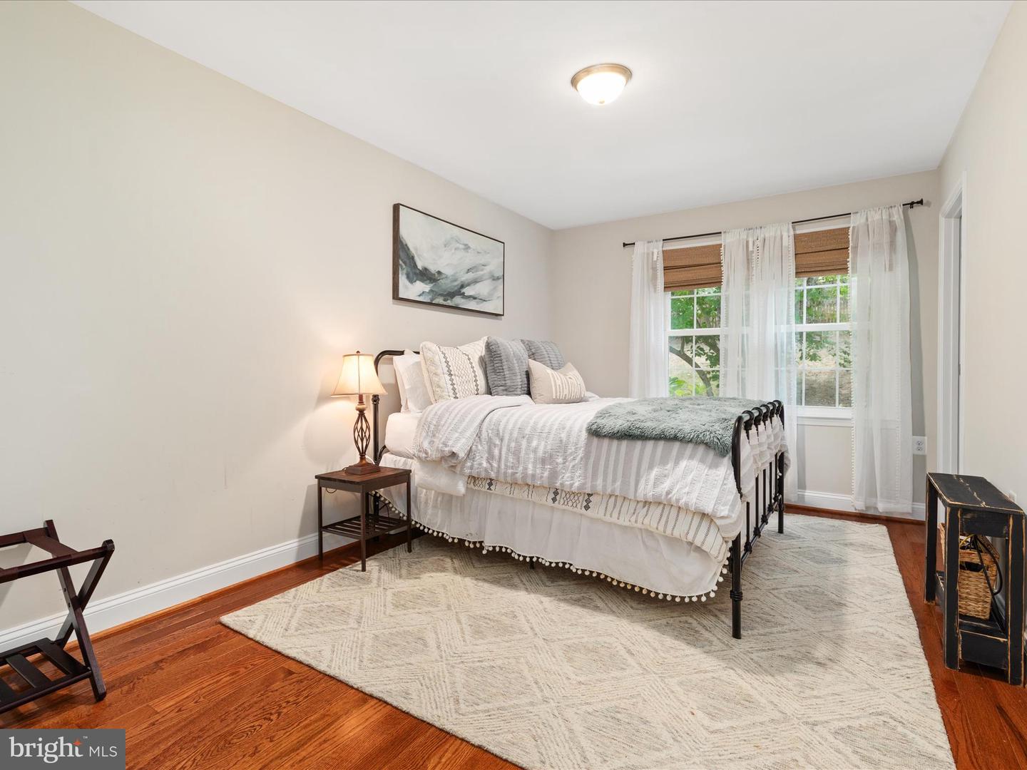 2200 LOMOND CT, VIENNA, Virginia 22181, 5 Bedrooms Bedrooms, ,3 BathroomsBathrooms,Residential,For sale,2200 LOMOND CT,VAFX2246376 MLS # VAFX2246376