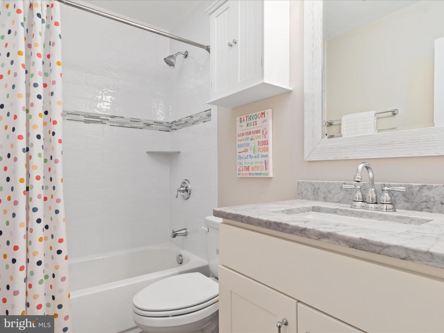 2200 LOMOND CT, VIENNA, Virginia 22181, 5 Bedrooms Bedrooms, ,3 BathroomsBathrooms,Residential,For sale,2200 LOMOND CT,VAFX2246376 MLS # VAFX2246376