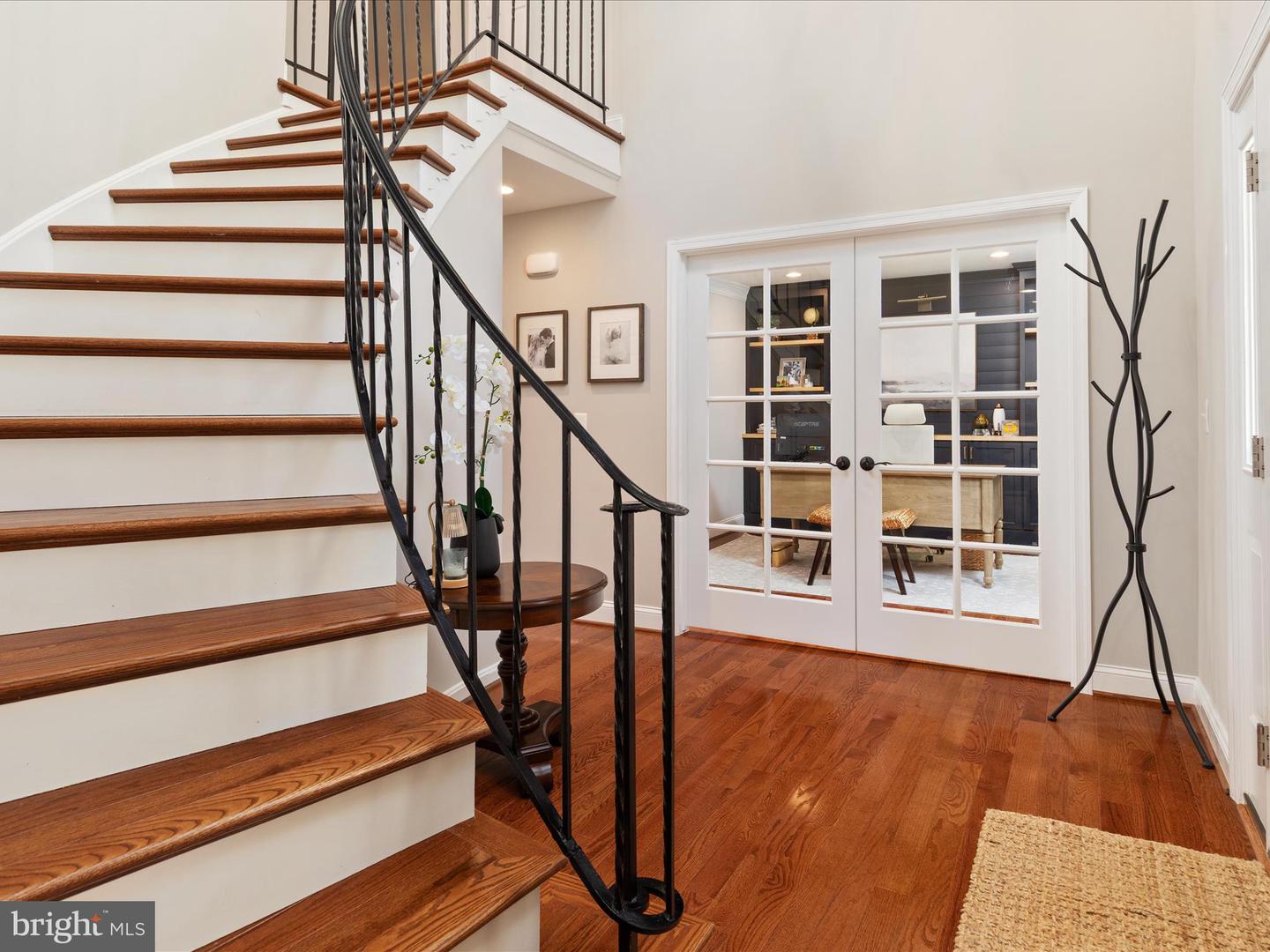 2200 LOMOND CT, VIENNA, Virginia 22181, 5 Bedrooms Bedrooms, ,3 BathroomsBathrooms,Residential,For sale,2200 LOMOND CT,VAFX2246376 MLS # VAFX2246376