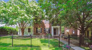 133 N HIGHLAND ST N, ARLINGTON, Virginia 22201, 4 Bedrooms Bedrooms, ,2 BathroomsBathrooms,Residential,For sale,133 N HIGHLAND ST N,VAAR2059456 MLS # VAAR2059456