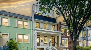 1008 4TH ST NE #1, WASHINGTON, District Of Columbia 20002, 3 Bedrooms Bedrooms, ,3 BathroomsBathrooms,Residential,For sale,1008 4TH ST NE #1,DCDC2208204 MLS # DCDC2208204