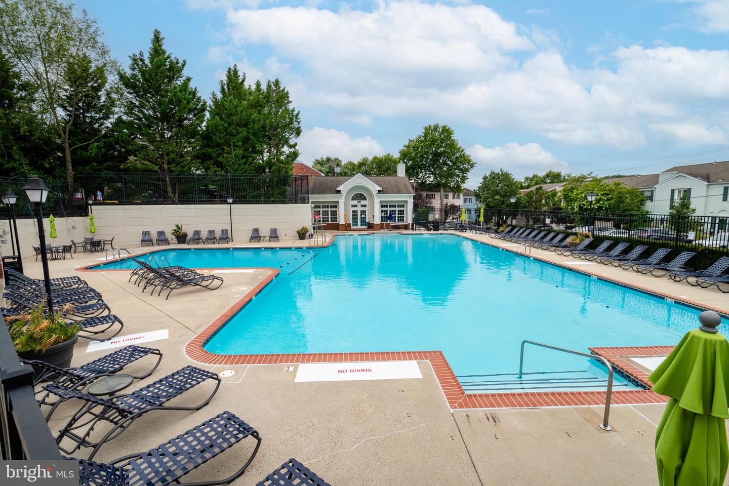 1657-B N VAN DORN ST, ALEXANDRIA, Virginia 22304, 3 Bedrooms Bedrooms, ,2 BathroomsBathrooms,Residential,For sale,1657-B N VAN DORN ST,VAAX2047036 MLS # VAAX2047036