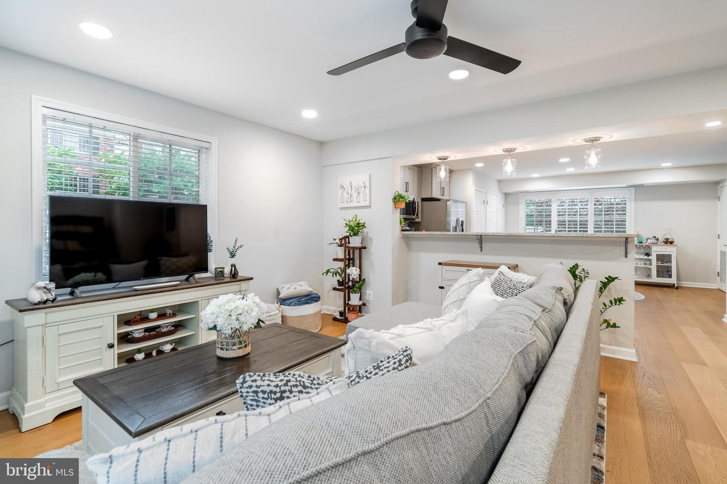1657-B N VAN DORN ST, ALEXANDRIA, Virginia 22304, 3 Bedrooms Bedrooms, ,2 BathroomsBathrooms,Residential,For sale,1657-B N VAN DORN ST,VAAX2047036 MLS # VAAX2047036