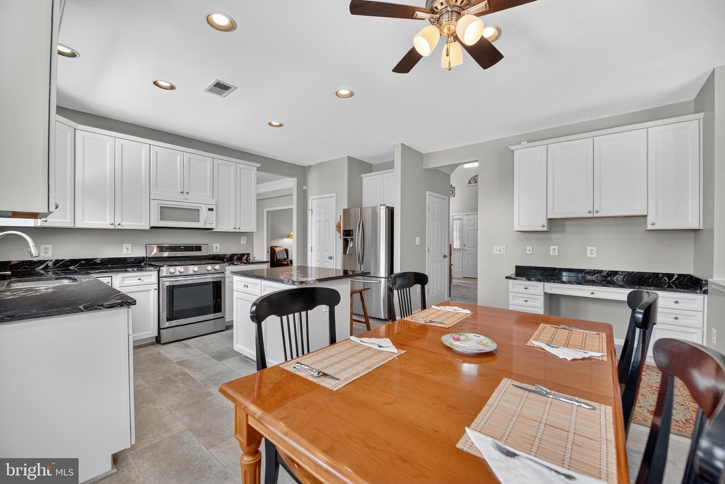 811 CASLA CT SE, LEESBURG, Virginia 20175, 4 Bedrooms Bedrooms, ,3 BathroomsBathrooms,Residential,For sale,811 CASLA CT SE,VALO2101182 MLS # VALO2101182