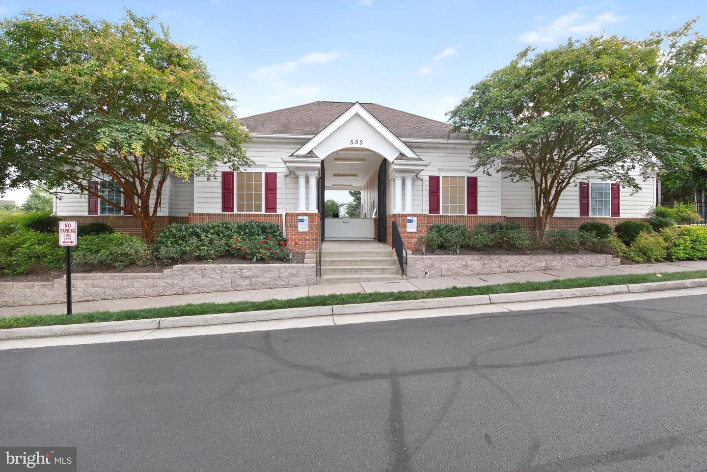811 CASLA CT SE, LEESBURG, Virginia 20175, 4 Bedrooms Bedrooms, ,3 BathroomsBathrooms,Residential,For sale,811 CASLA CT SE,VALO2101182 MLS # VALO2101182