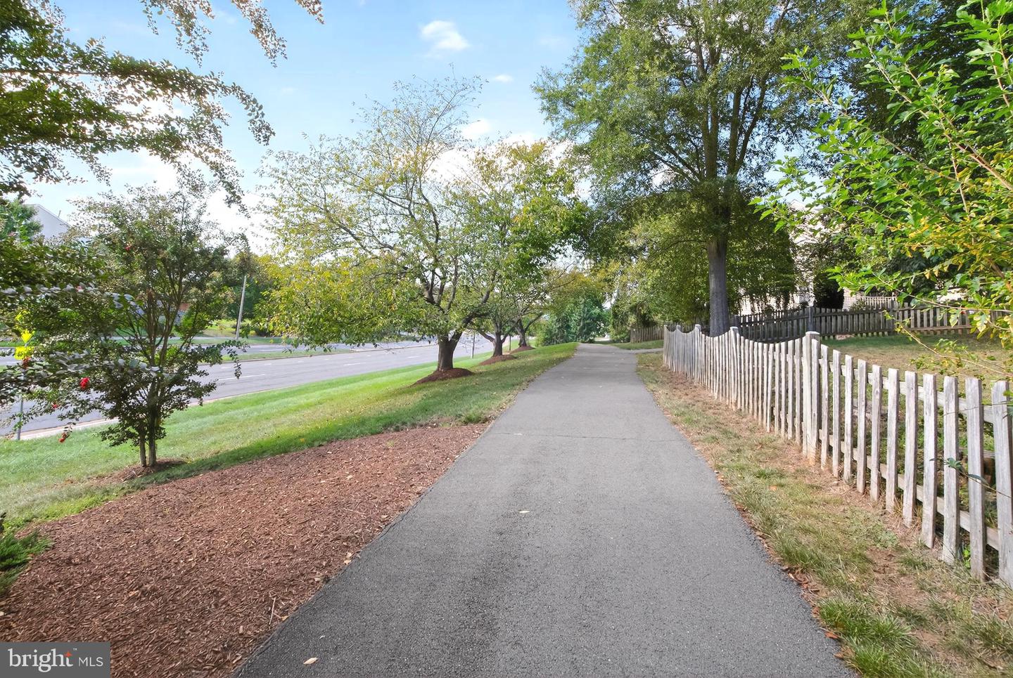 811 CASLA CT SE, LEESBURG, Virginia 20175, 4 Bedrooms Bedrooms, ,3 BathroomsBathrooms,Residential,For sale,811 CASLA CT SE,VALO2101182 MLS # VALO2101182