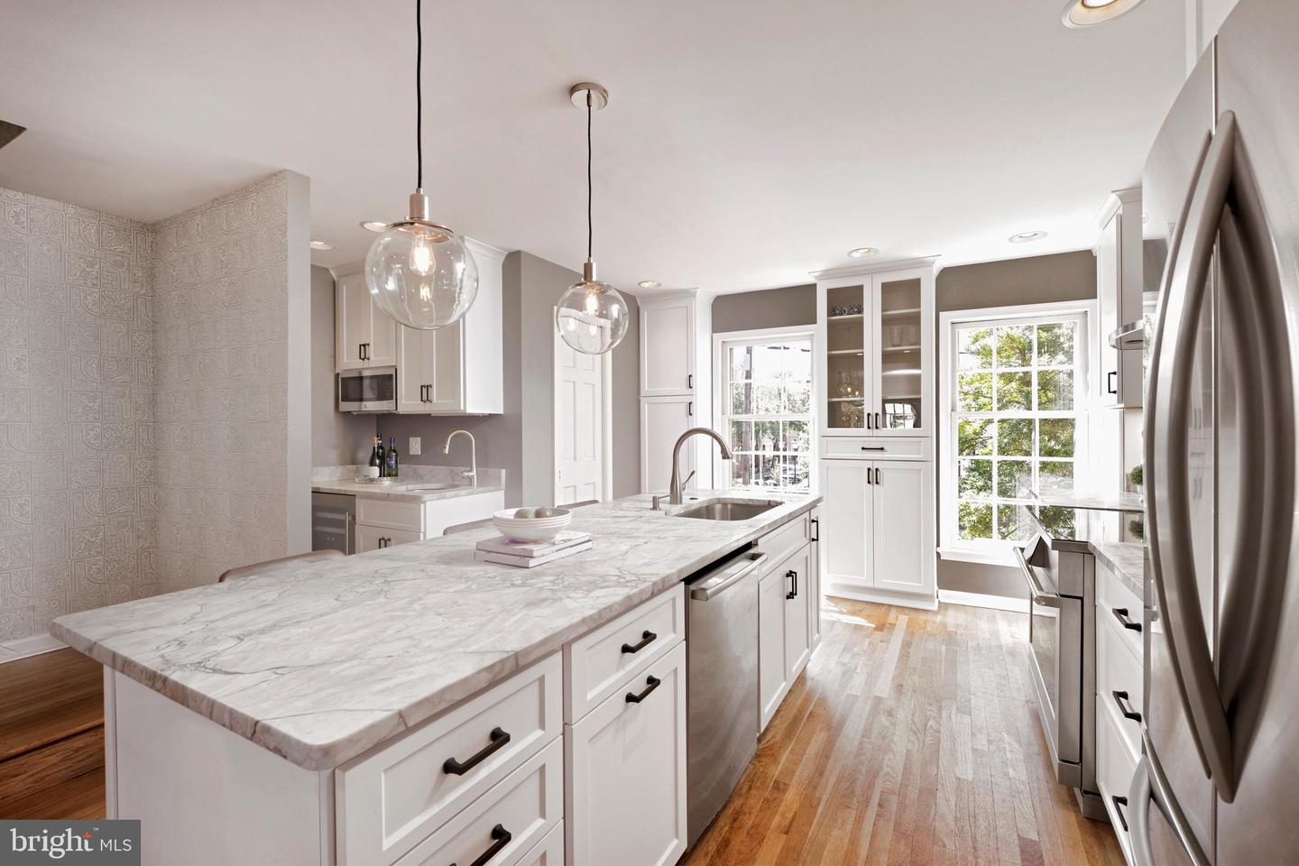 103 FRANKLIN ST, ALEXANDRIA, Virginia 22314, 4 Bedrooms Bedrooms, ,4 BathroomsBathrooms,Residential,For sale,103 FRANKLIN ST,VAAX2047296 MLS # VAAX2047296