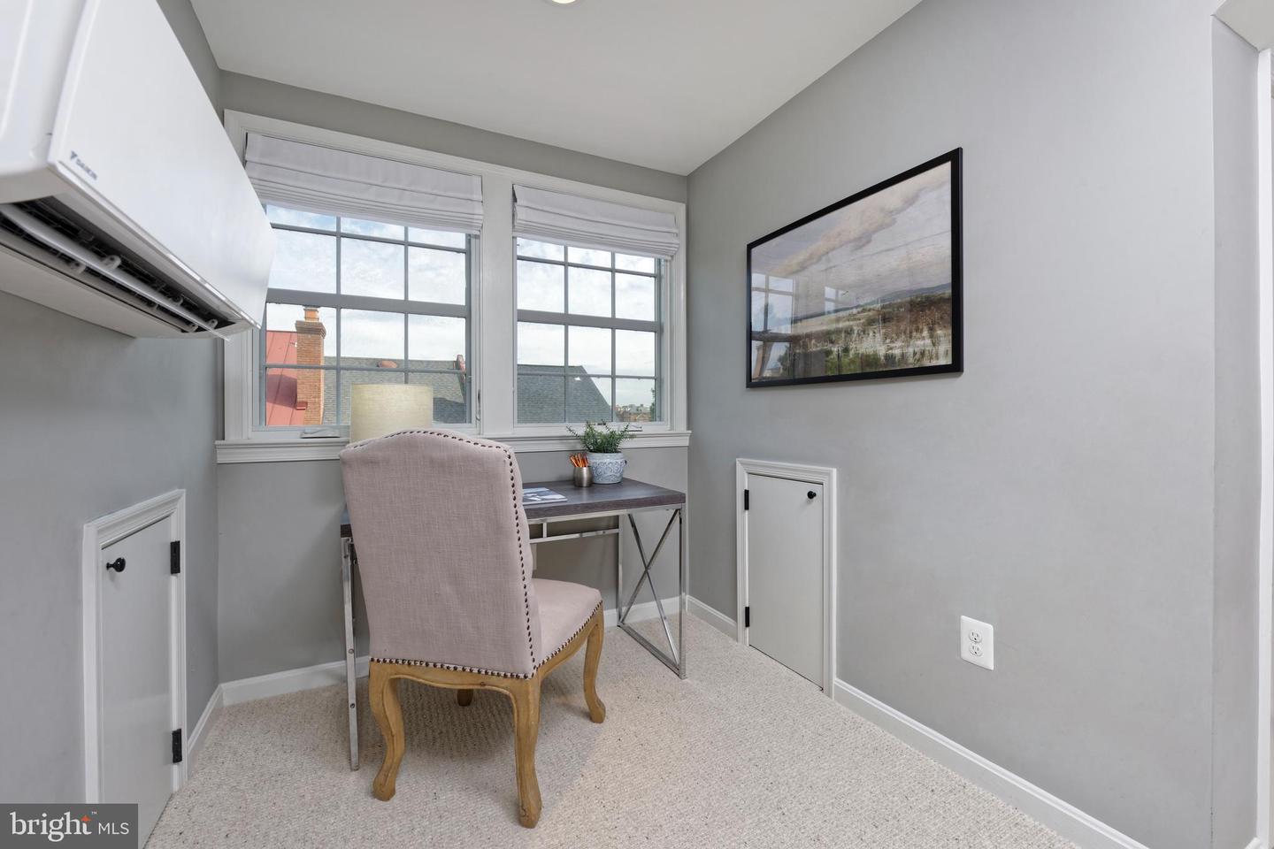103 FRANKLIN ST, ALEXANDRIA, Virginia 22314, 4 Bedrooms Bedrooms, ,4 BathroomsBathrooms,Residential,For sale,103 FRANKLIN ST,VAAX2047296 MLS # VAAX2047296