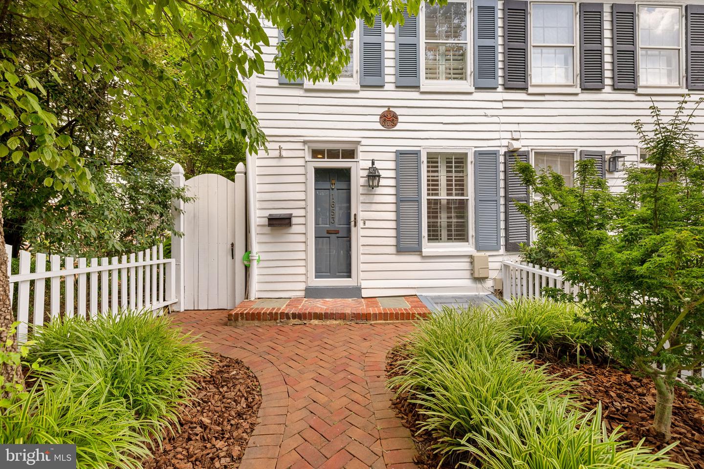 1653 35TH ST NW, WASHINGTON, District Of Columbia 20007, 3 Bedrooms Bedrooms, ,1 BathroomBathrooms,Residential,For sale,1653 35TH ST NW,DCDC2209634 MLS # DCDC2209634