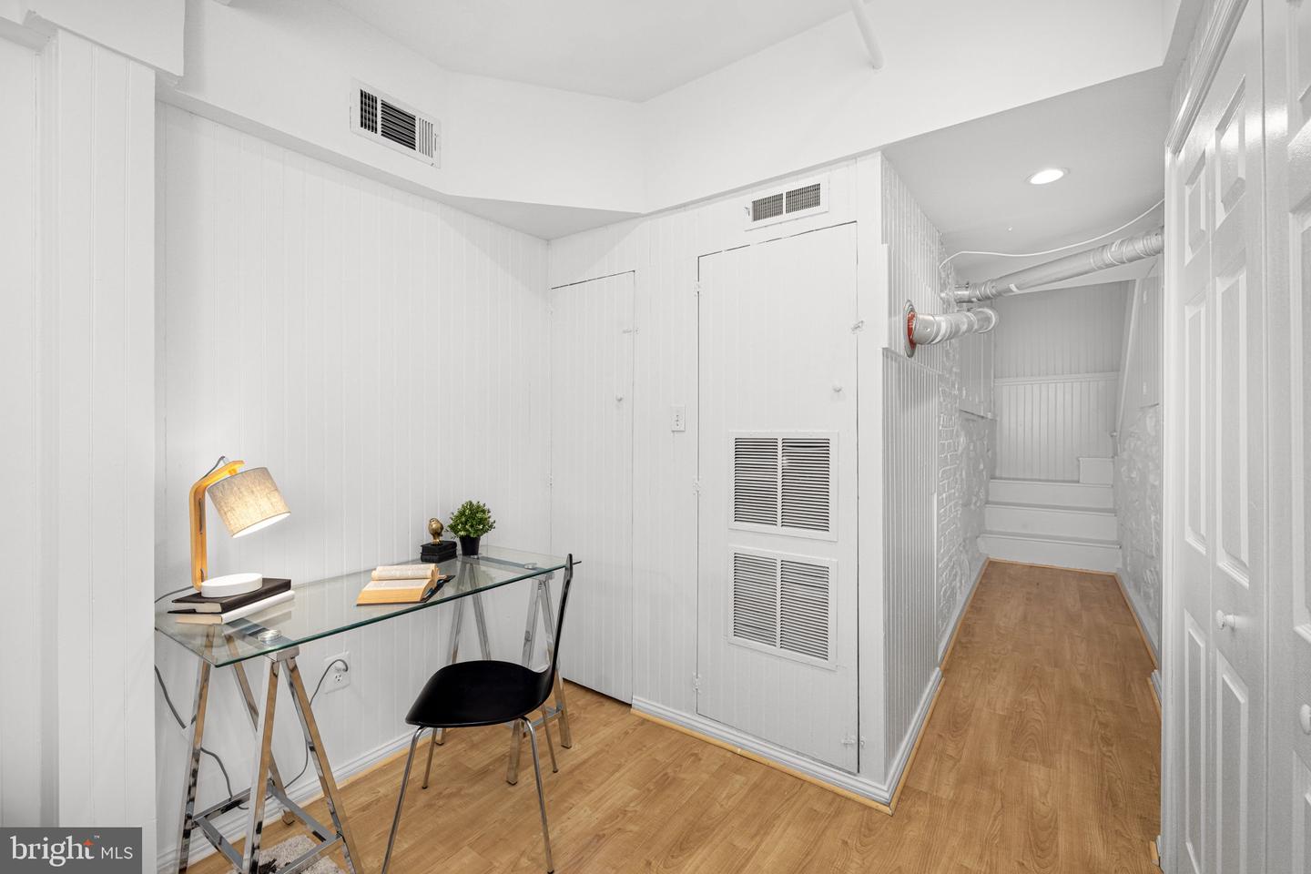 1653 35TH ST NW, WASHINGTON, District Of Columbia 20007, 3 Bedrooms Bedrooms, ,1 BathroomBathrooms,Residential,For sale,1653 35TH ST NW,DCDC2209634 MLS # DCDC2209634