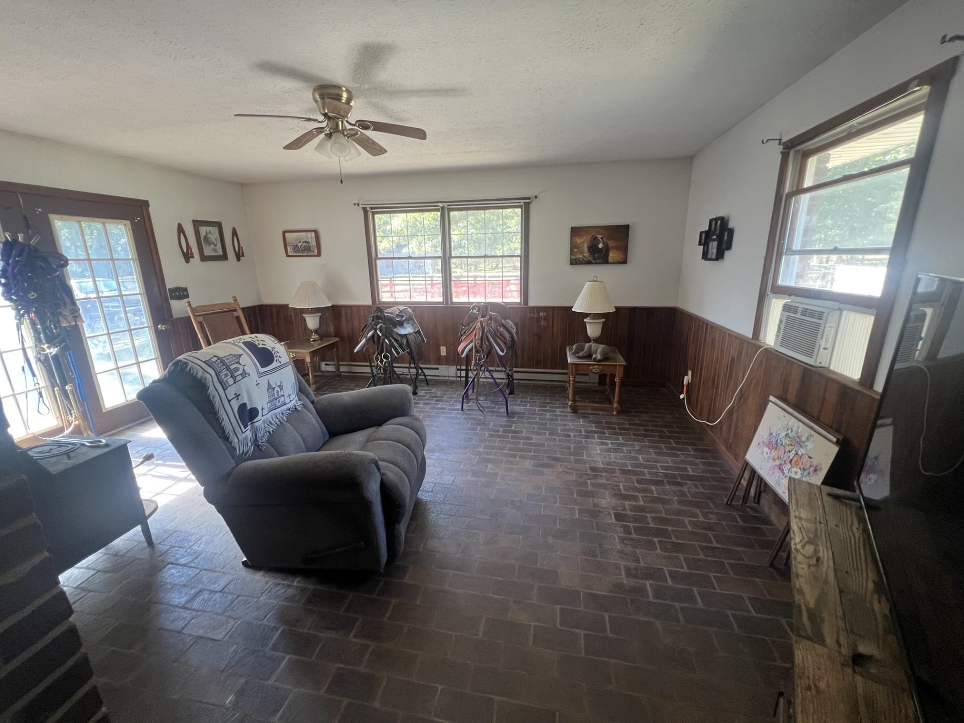 313 MILL CREEK LN, STUARTS DRAFT, Virginia 24477, 3 Bedrooms Bedrooms, ,1 BathroomBathrooms,Residential,313 MILL CREEK LN,668629 MLS # 668629 313 MILL CREEK LN, STUARTS DRAFT, Virginia 24477, 3 Bedrooms Bedrooms, ,1 BathroomBathrooms,Residential,313 MILL CREEK LN,668629 MLS # 668629