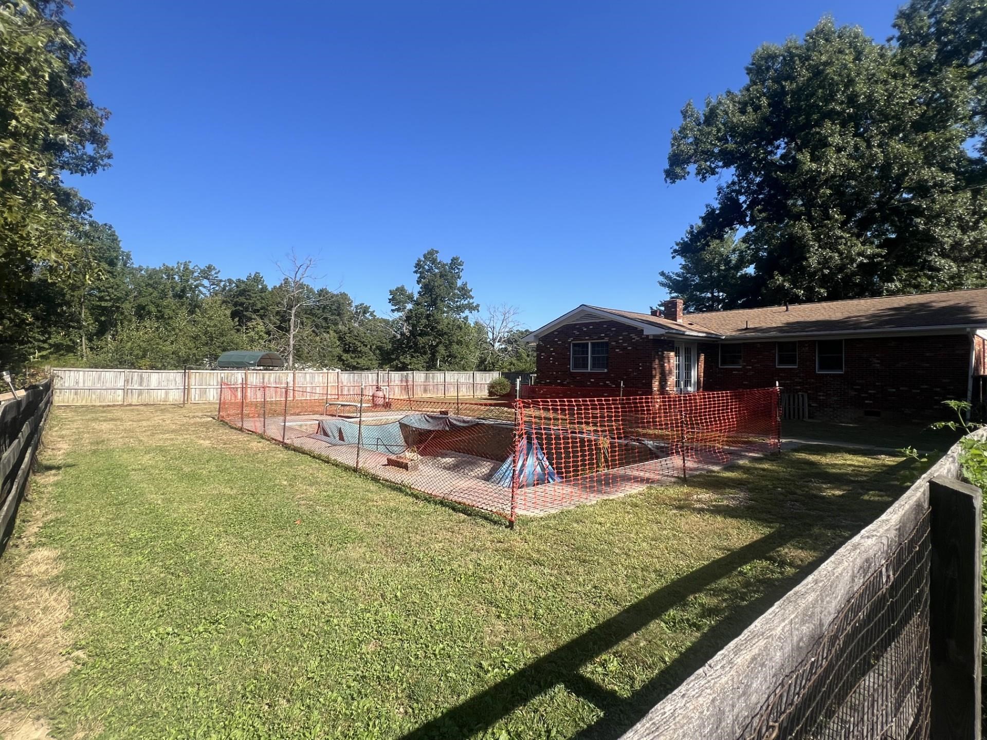 313 MILL CREEK LN, STUARTS DRAFT, Virginia 24477, 3 Bedrooms Bedrooms, ,1 BathroomBathrooms,Residential,313 MILL CREEK LN,668629 MLS # 668629 313 MILL CREEK LN, STUARTS DRAFT, Virginia 24477, 3 Bedrooms Bedrooms, ,1 BathroomBathrooms,Residential,313 MILL CREEK LN,668629 MLS # 668629