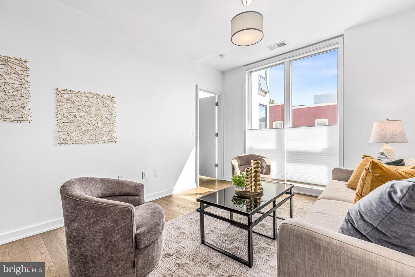 1380 QUINCY ST NW #3E, WASHINGTON, District Of Columbia 20011, 2 Bedrooms Bedrooms, ,2 BathroomsBathrooms,Residential,For sale,1380 QUINCY ST NW #3E,DCDC2210070 MLS # DCDC2210070