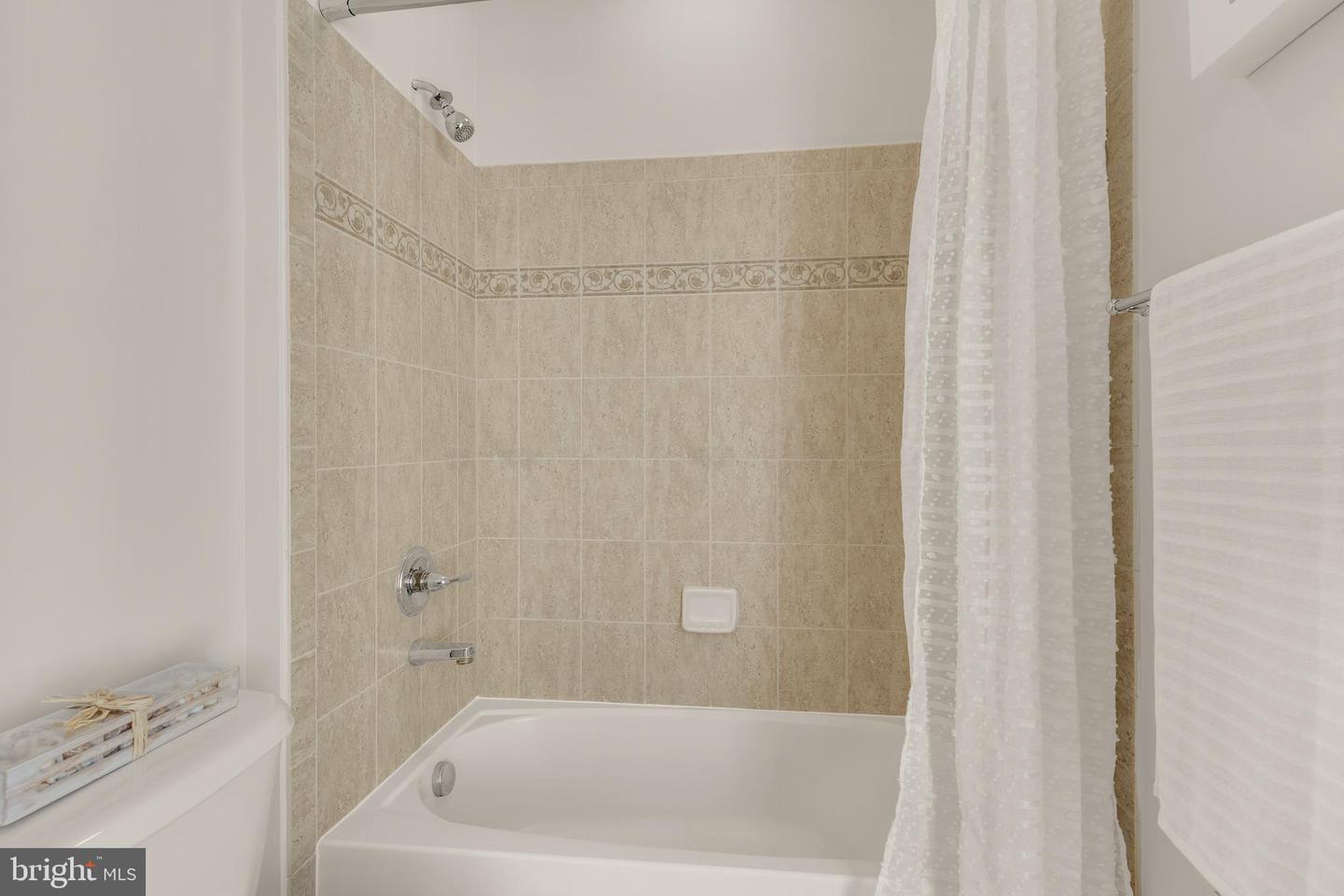 21997 STONESTILE PL, BROADLANDS, Virginia 20148, 4 Bedrooms Bedrooms, ,2 BathroomsBathrooms,Residential,For sale,21997 STONESTILE PL,VALO2101990 MLS # VALO2101990