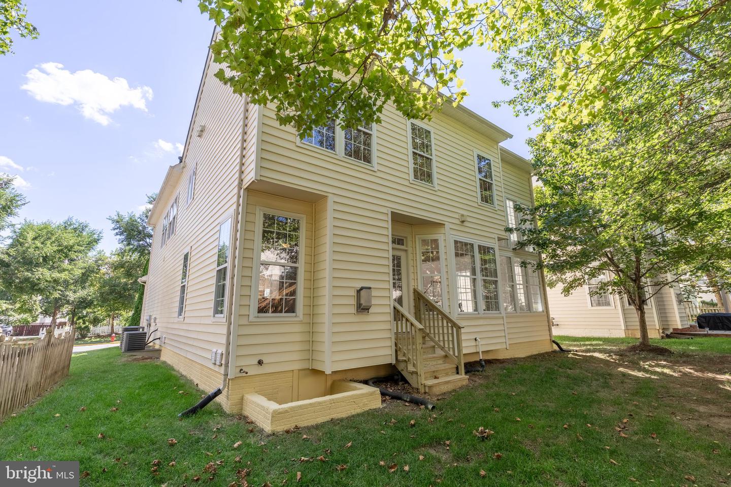 21997 STONESTILE PL, BROADLANDS, Virginia 20148, 4 Bedrooms Bedrooms, ,2 BathroomsBathrooms,Residential,For sale,21997 STONESTILE PL,VALO2101990 MLS # VALO2101990