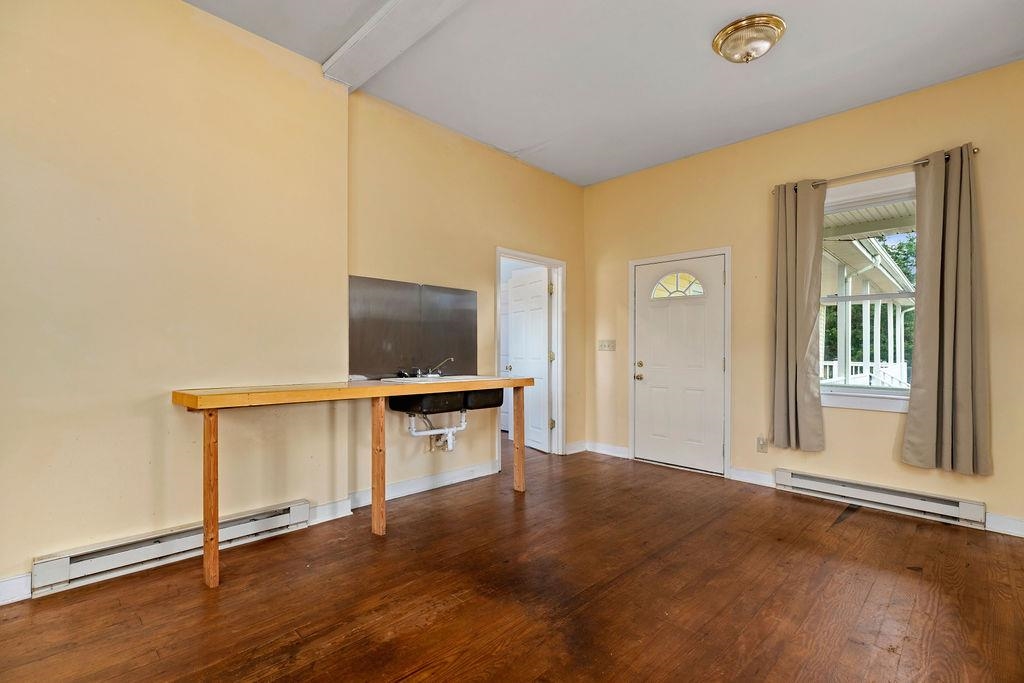 745 ALBEVANNA SPRING RD, SCOTTSVILLE, Virginia 24590, 5 Bedrooms Bedrooms, ,2 BathroomsBathrooms,Residential,Belle Haven Farm,745 ALBEVANNA SPRING RD,668632 MLS # 668632