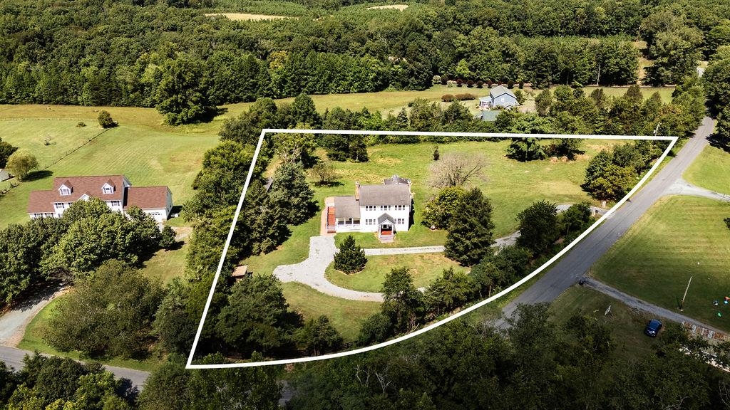 745 ALBEVANNA SPRING RD, SCOTTSVILLE, Virginia 24590, 5 Bedrooms Bedrooms, ,2 BathroomsBathrooms,Residential,Belle Haven Farm,745 ALBEVANNA SPRING RD,668632 MLS # 668632