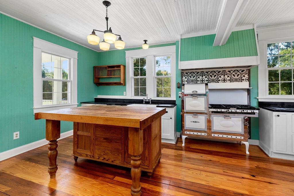 745 ALBEVANNA SPRING RD, SCOTTSVILLE, Virginia 24590, 5 Bedrooms Bedrooms, ,2 BathroomsBathrooms,Residential,Belle Haven Farm,745 ALBEVANNA SPRING RD,668632 MLS # 668632