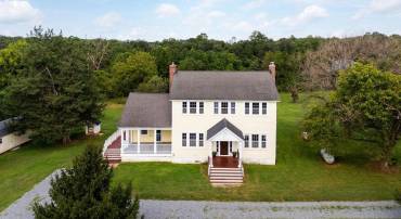 745 ALBEVANNA SPRING RD, SCOTTSVILLE, Virginia 24590, 5 Bedrooms Bedrooms, ,2 BathroomsBathrooms,Residential,Belle Haven Farm,745 ALBEVANNA SPRING RD,668632 MLS # 668632