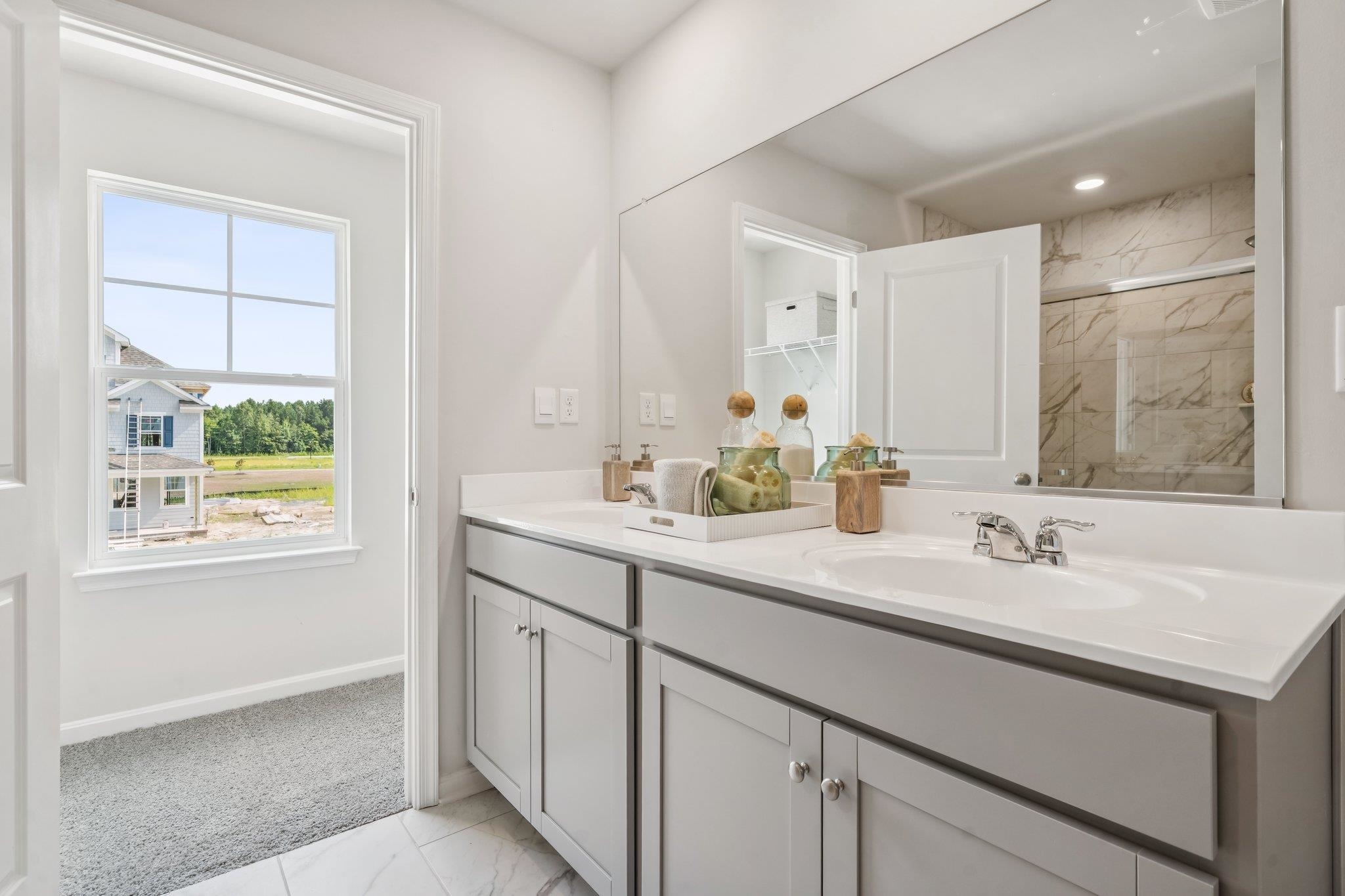 202 GLENMORE LN, KESWICK, Virginia 22947, 5 Bedrooms Bedrooms, ,3 BathroomsBathrooms,Residential,202 GLENMORE LN,668637 MLS # 668637