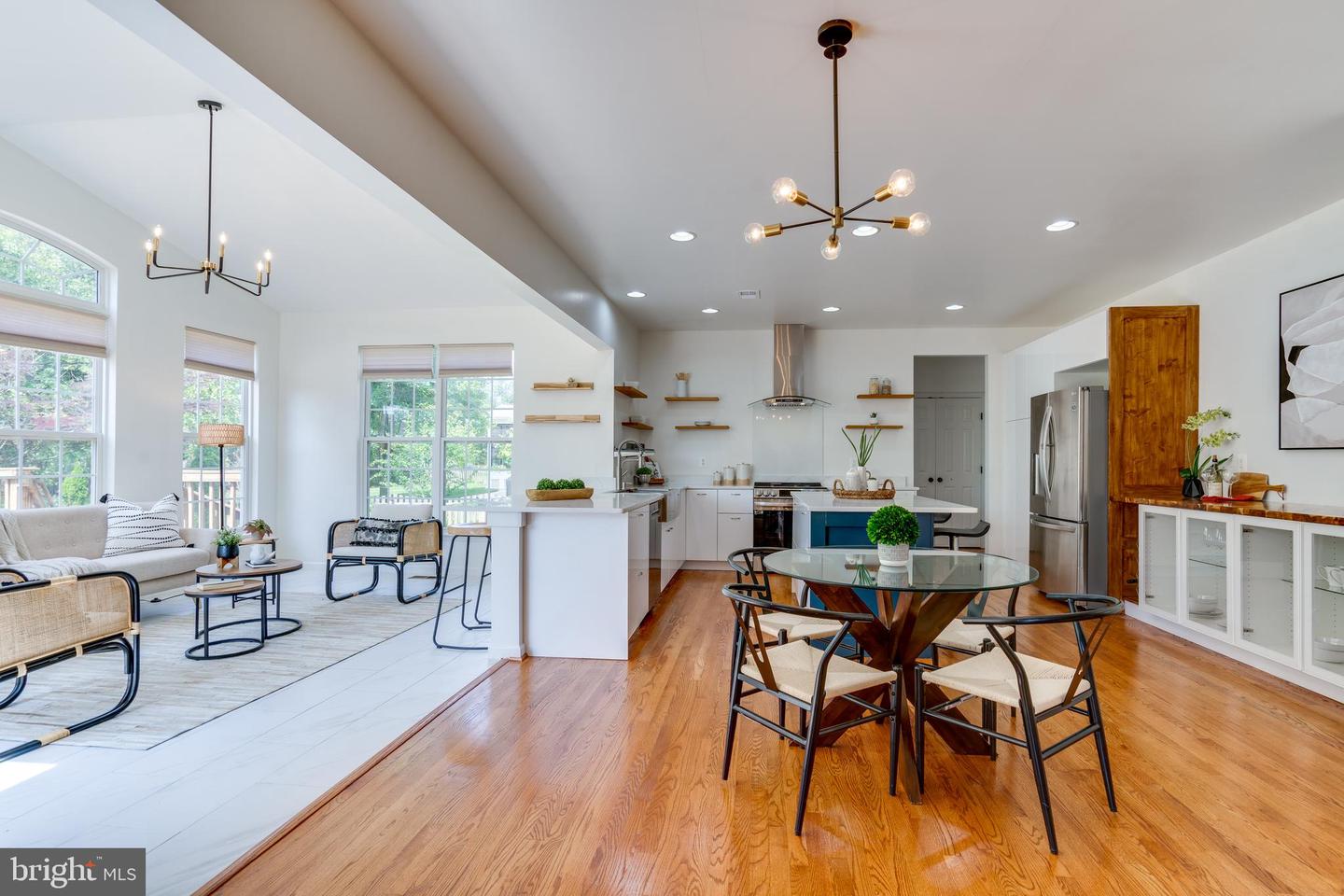 25869 SPRING FARM CIR, CHANTILLY, Virginia 20152, 4 Bedrooms Bedrooms, ,4 BathroomsBathrooms,Residential,For sale,25869 SPRING FARM CIR,VALO2102028 MLS # VALO2102028