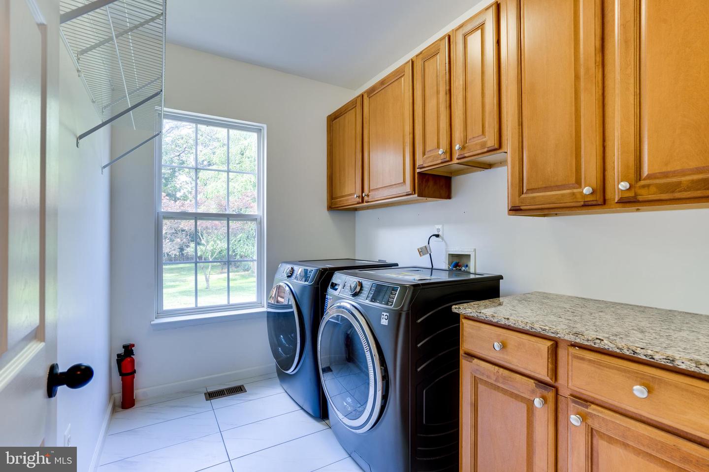 25869 SPRING FARM CIR, CHANTILLY, Virginia 20152, 4 Bedrooms Bedrooms, ,4 BathroomsBathrooms,Residential,For sale,25869 SPRING FARM CIR,VALO2102028 MLS # VALO2102028