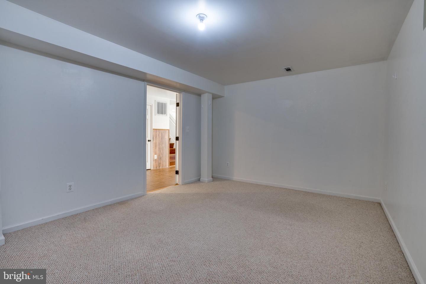 25869 SPRING FARM CIR, CHANTILLY, Virginia 20152, 4 Bedrooms Bedrooms, ,4 BathroomsBathrooms,Residential,For sale,25869 SPRING FARM CIR,VALO2102028 MLS # VALO2102028