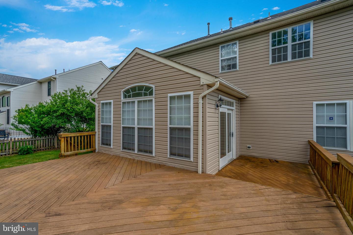 25869 SPRING FARM CIR, CHANTILLY, Virginia 20152, 4 Bedrooms Bedrooms, ,4 BathroomsBathrooms,Residential,For sale,25869 SPRING FARM CIR,VALO2102028 MLS # VALO2102028