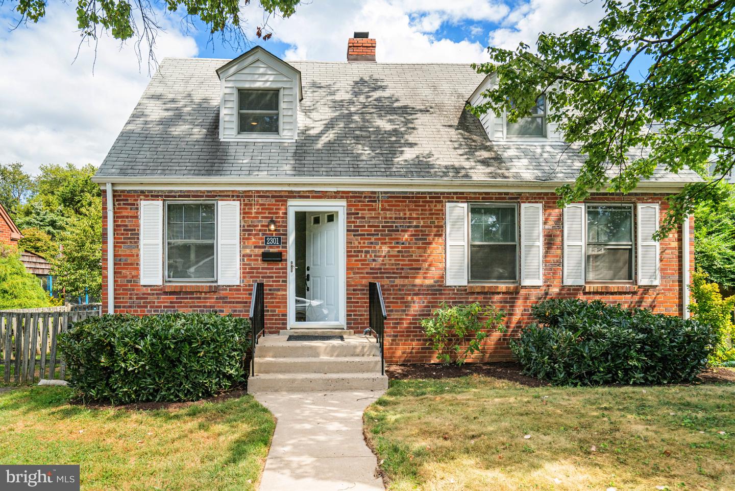 2301 N EDISON ST, ARLINGTON, Virginia 22207, 4 Bedrooms Bedrooms, ,2 BathroomsBathrooms,Residential,For sale,2301 N EDISON ST,VAAR2060960 MLS # VAAR2060960