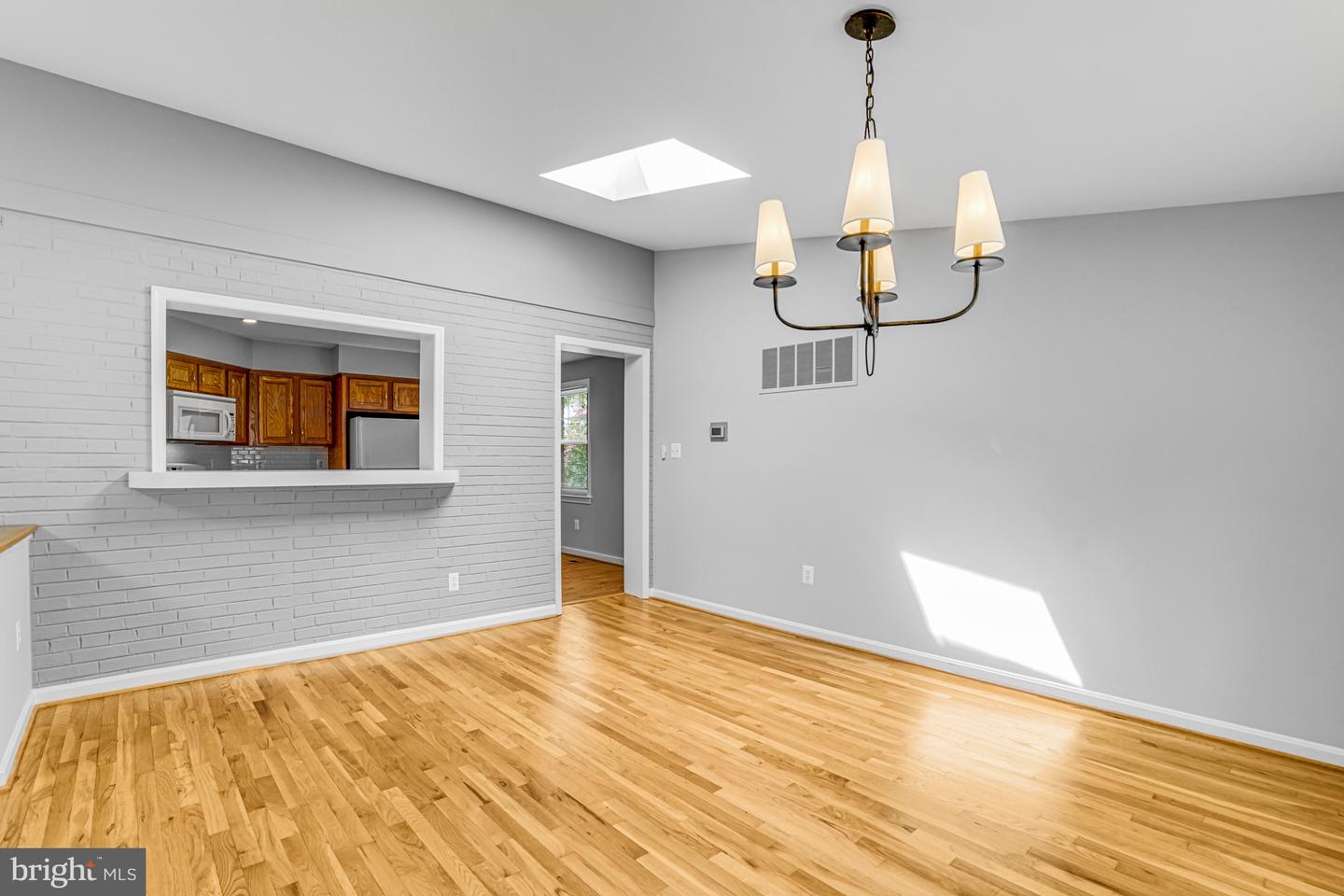 2301 N EDISON ST, ARLINGTON, Virginia 22207, 4 Bedrooms Bedrooms, ,2 BathroomsBathrooms,Residential,For sale,2301 N EDISON ST,VAAR2060960 MLS # VAAR2060960