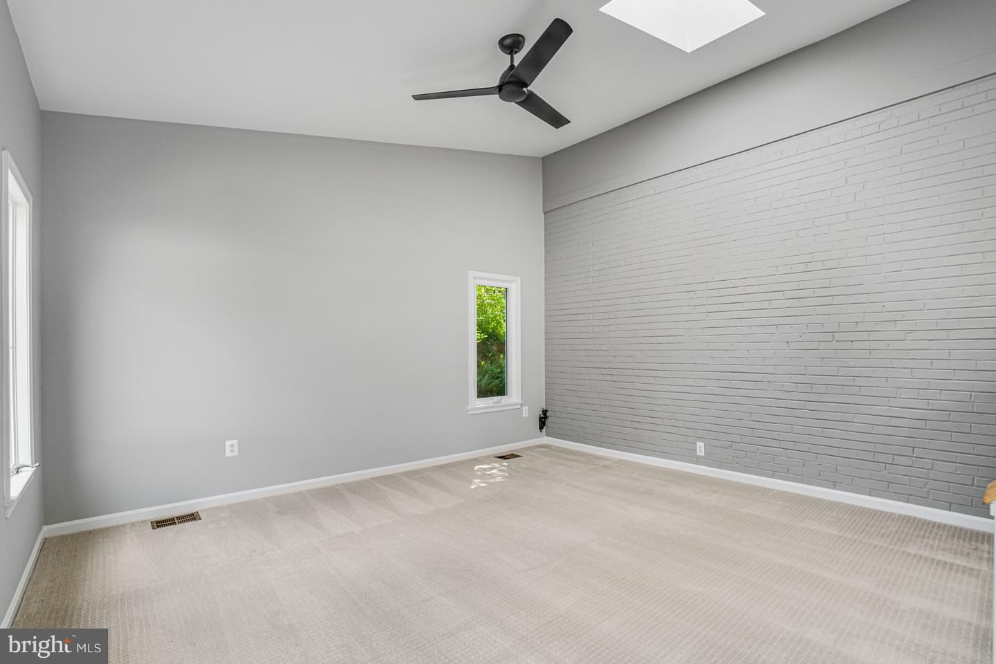 2301 N EDISON ST, ARLINGTON, Virginia 22207, 4 Bedrooms Bedrooms, ,2 BathroomsBathrooms,Residential,For sale,2301 N EDISON ST,VAAR2060960 MLS # VAAR2060960