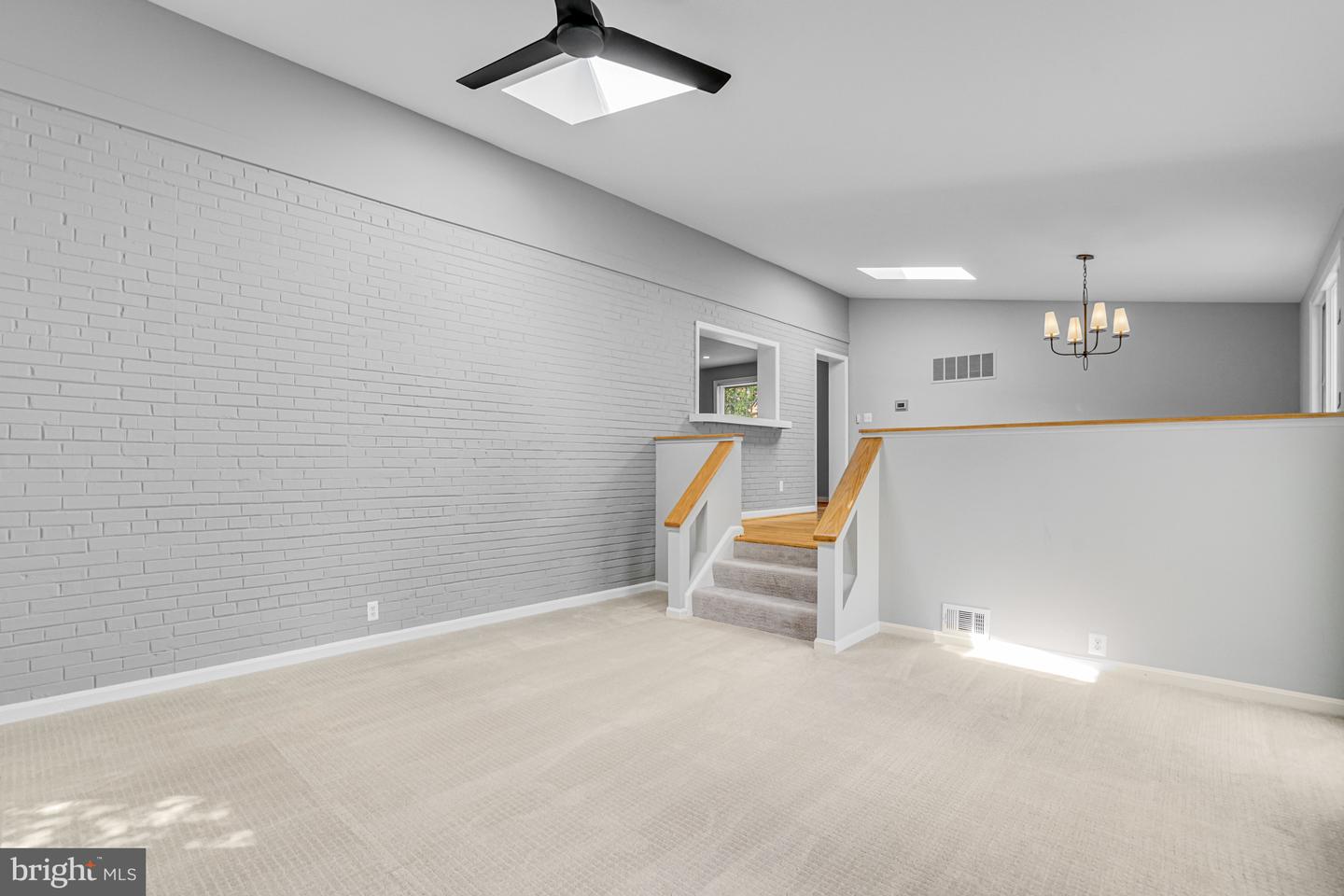 2301 N EDISON ST, ARLINGTON, Virginia 22207, 4 Bedrooms Bedrooms, ,2 BathroomsBathrooms,Residential,For sale,2301 N EDISON ST,VAAR2060960 MLS # VAAR2060960