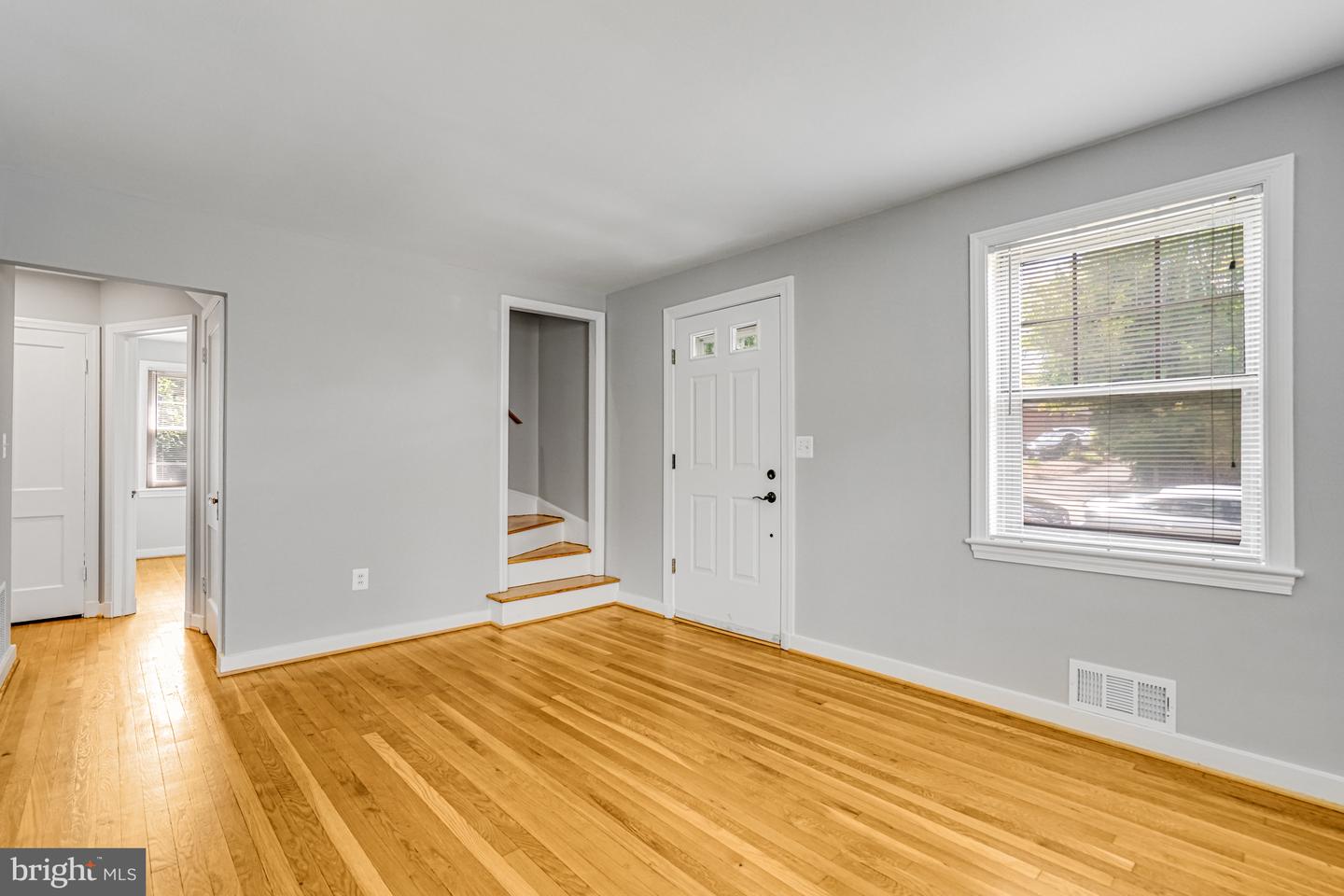 2301 N EDISON ST, ARLINGTON, Virginia 22207, 4 Bedrooms Bedrooms, ,2 BathroomsBathrooms,Residential,For sale,2301 N EDISON ST,VAAR2060960 MLS # VAAR2060960