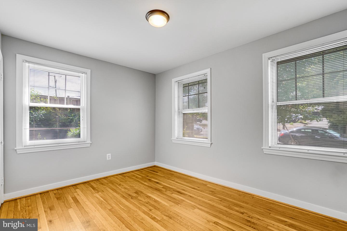 2301 N EDISON ST, ARLINGTON, Virginia 22207, 4 Bedrooms Bedrooms, ,2 BathroomsBathrooms,Residential,For sale,2301 N EDISON ST,VAAR2060960 MLS # VAAR2060960