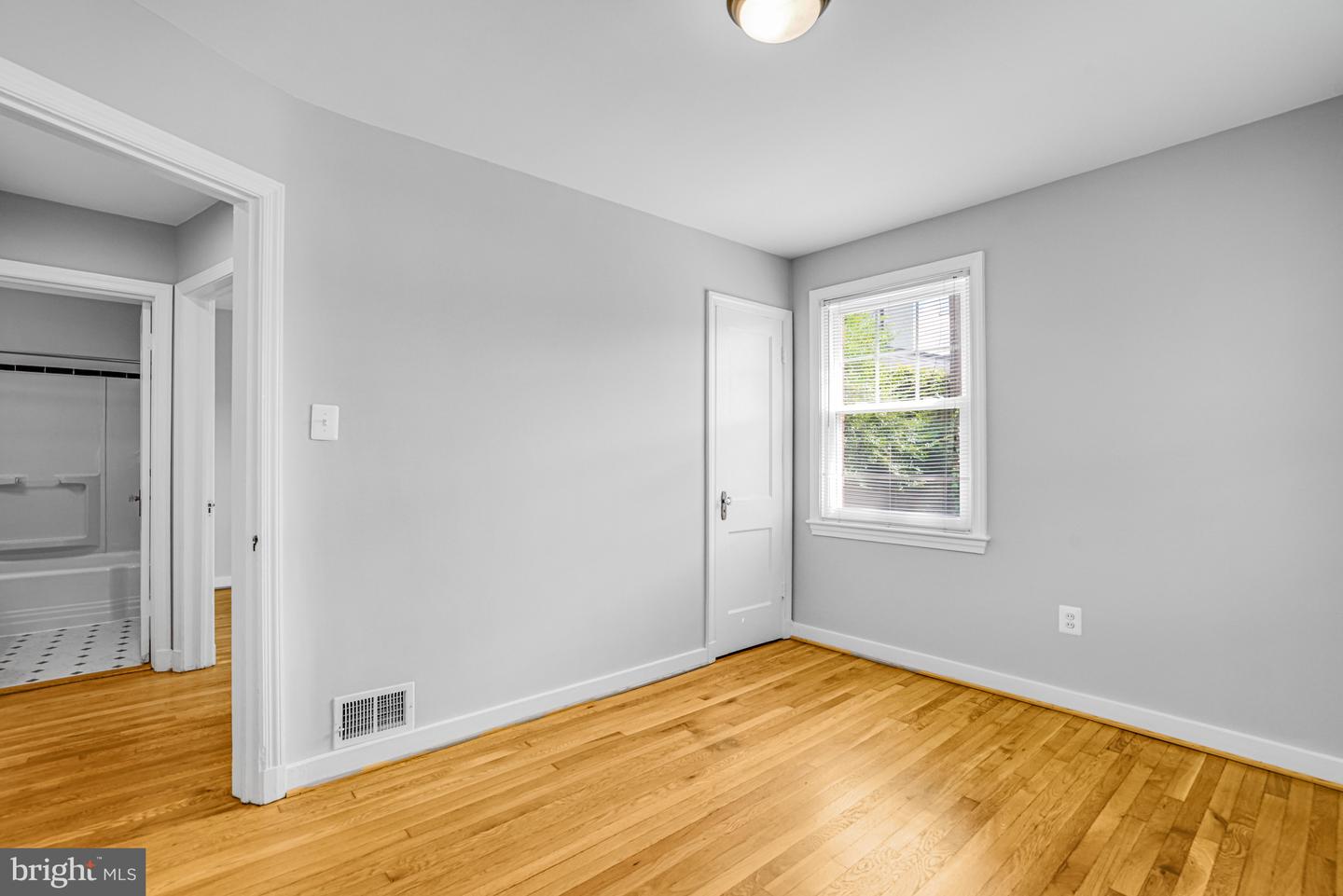 2301 N EDISON ST, ARLINGTON, Virginia 22207, 4 Bedrooms Bedrooms, ,2 BathroomsBathrooms,Residential,For sale,2301 N EDISON ST,VAAR2060960 MLS # VAAR2060960