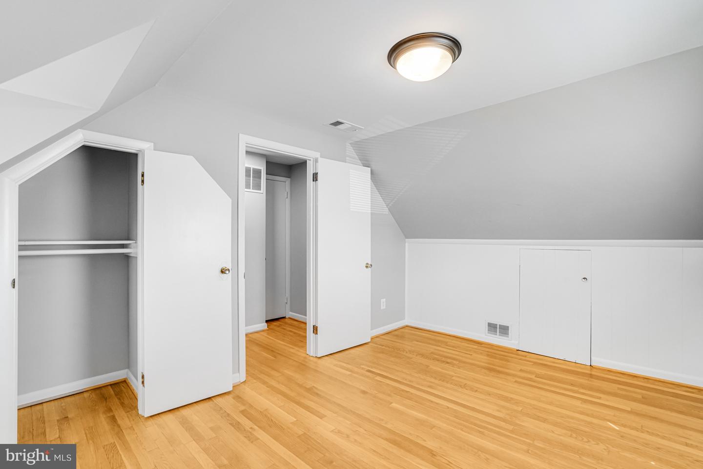 2301 N EDISON ST, ARLINGTON, Virginia 22207, 4 Bedrooms Bedrooms, ,2 BathroomsBathrooms,Residential,For sale,2301 N EDISON ST,VAAR2060960 MLS # VAAR2060960