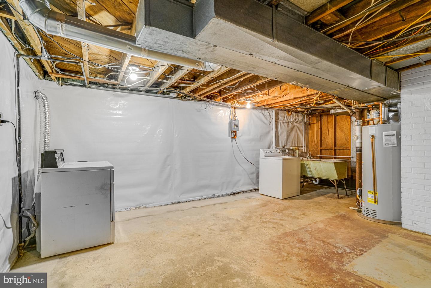 2301 N EDISON ST, ARLINGTON, Virginia 22207, 4 Bedrooms Bedrooms, ,2 BathroomsBathrooms,Residential,For sale,2301 N EDISON ST,VAAR2060960 MLS # VAAR2060960
