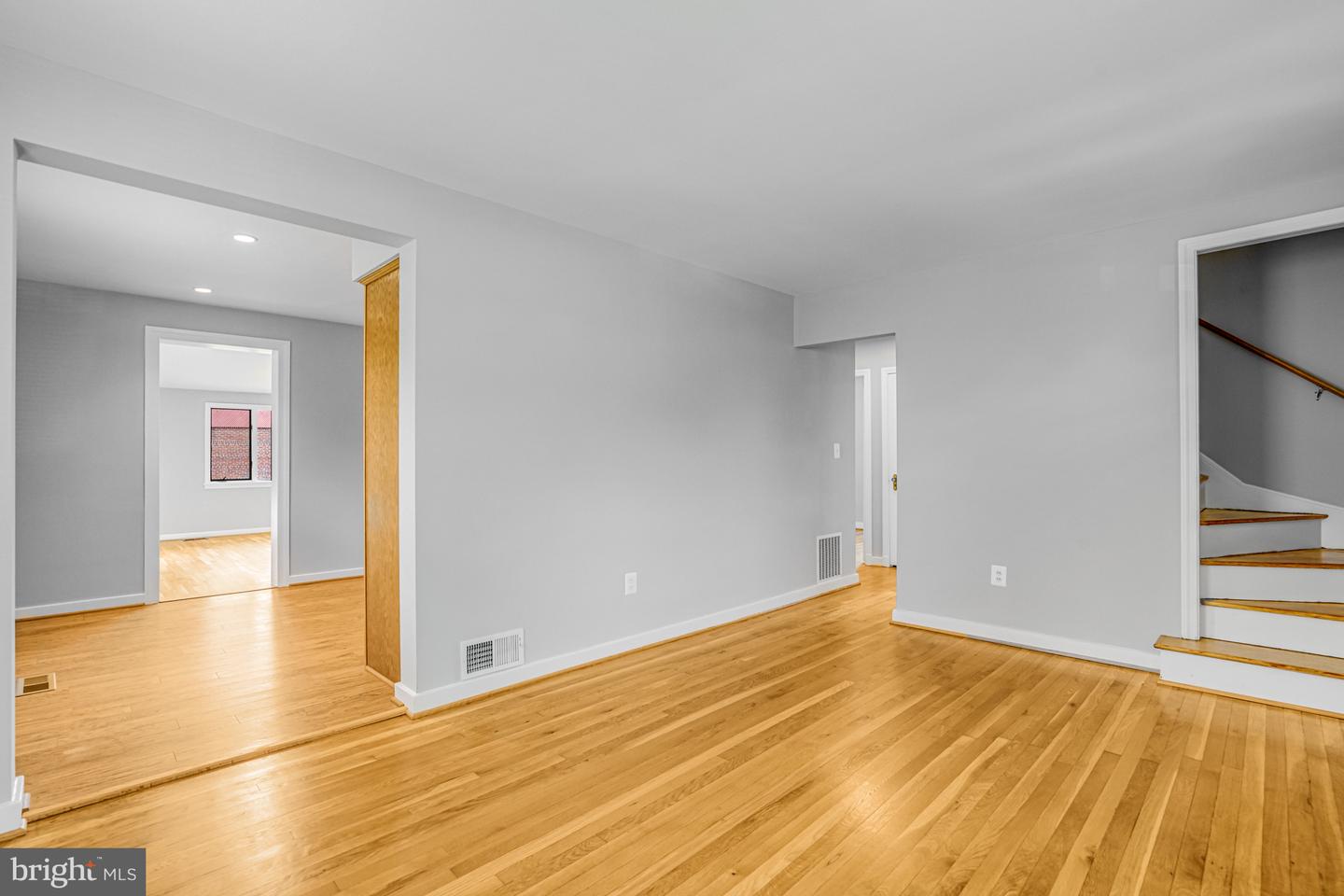 2301 N EDISON ST, ARLINGTON, Virginia 22207, 4 Bedrooms Bedrooms, ,2 BathroomsBathrooms,Residential,For sale,2301 N EDISON ST,VAAR2060960 MLS # VAAR2060960