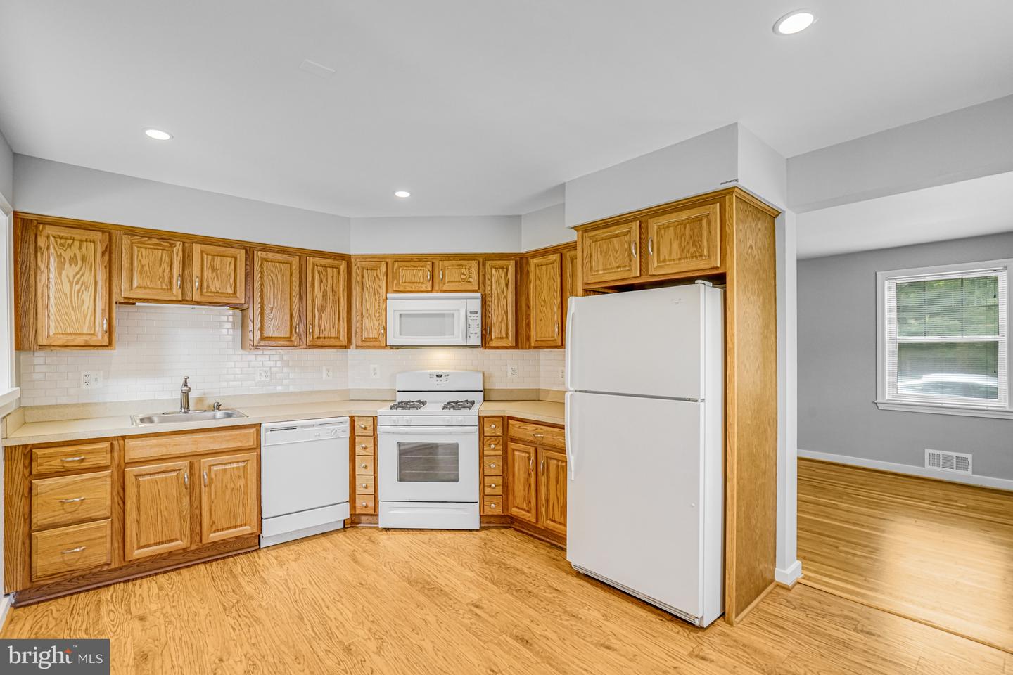 2301 N EDISON ST, ARLINGTON, Virginia 22207, 4 Bedrooms Bedrooms, ,2 BathroomsBathrooms,Residential,For sale,2301 N EDISON ST,VAAR2060960 MLS # VAAR2060960