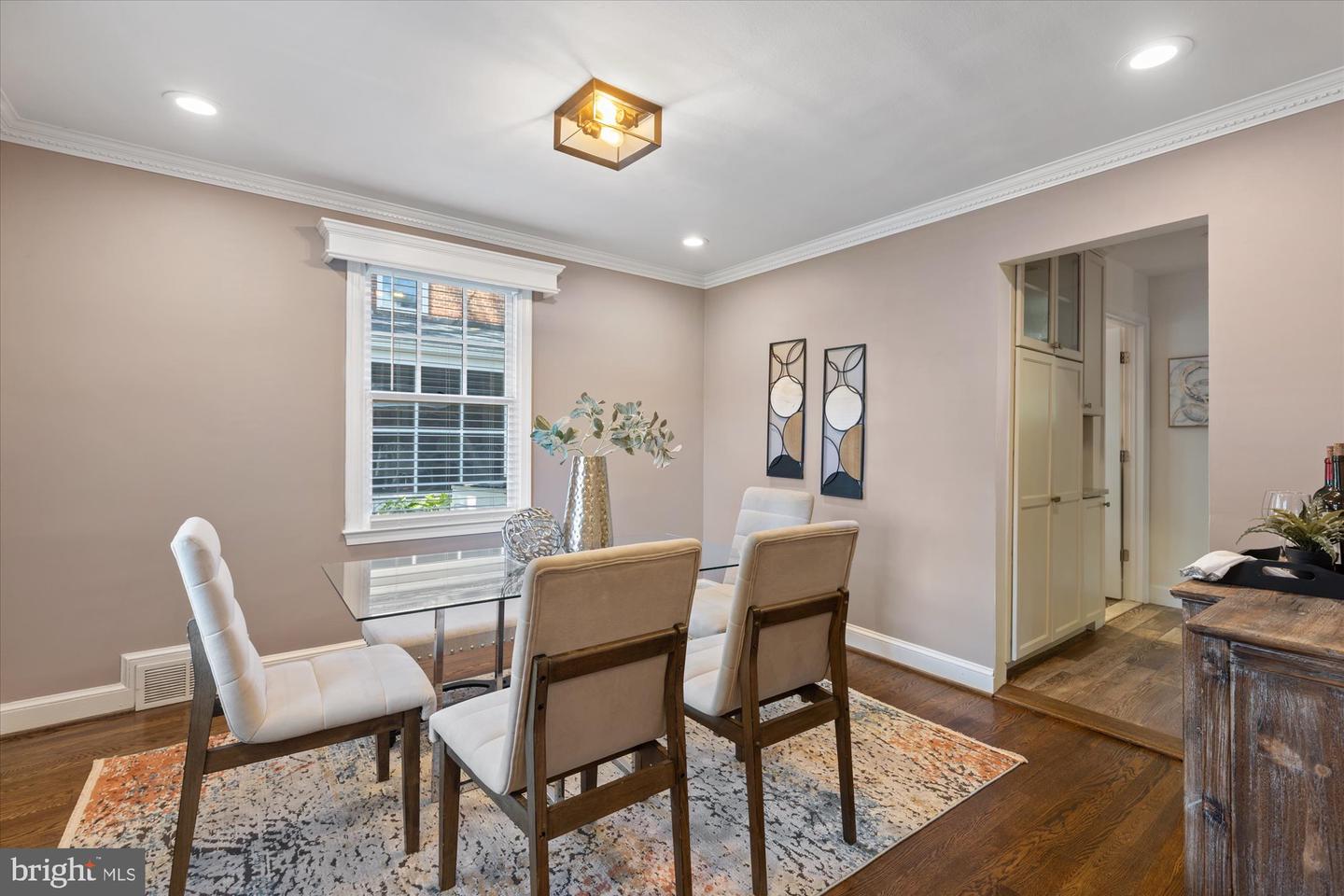 6115 WASHINGTON BLVD, ARLINGTON, Virginia 22205, 3 Bedrooms Bedrooms, ,3 BathroomsBathrooms,Residential,For sale,6115 WASHINGTON BLVD,VAAR2060966 MLS # VAAR2060966